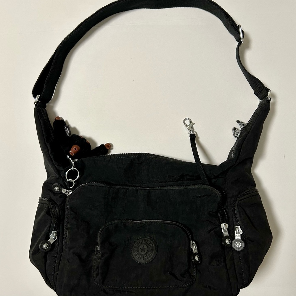 Kipling Erica Purse, black zippers, 9" hight, 11" x 6" base, adjustable strap